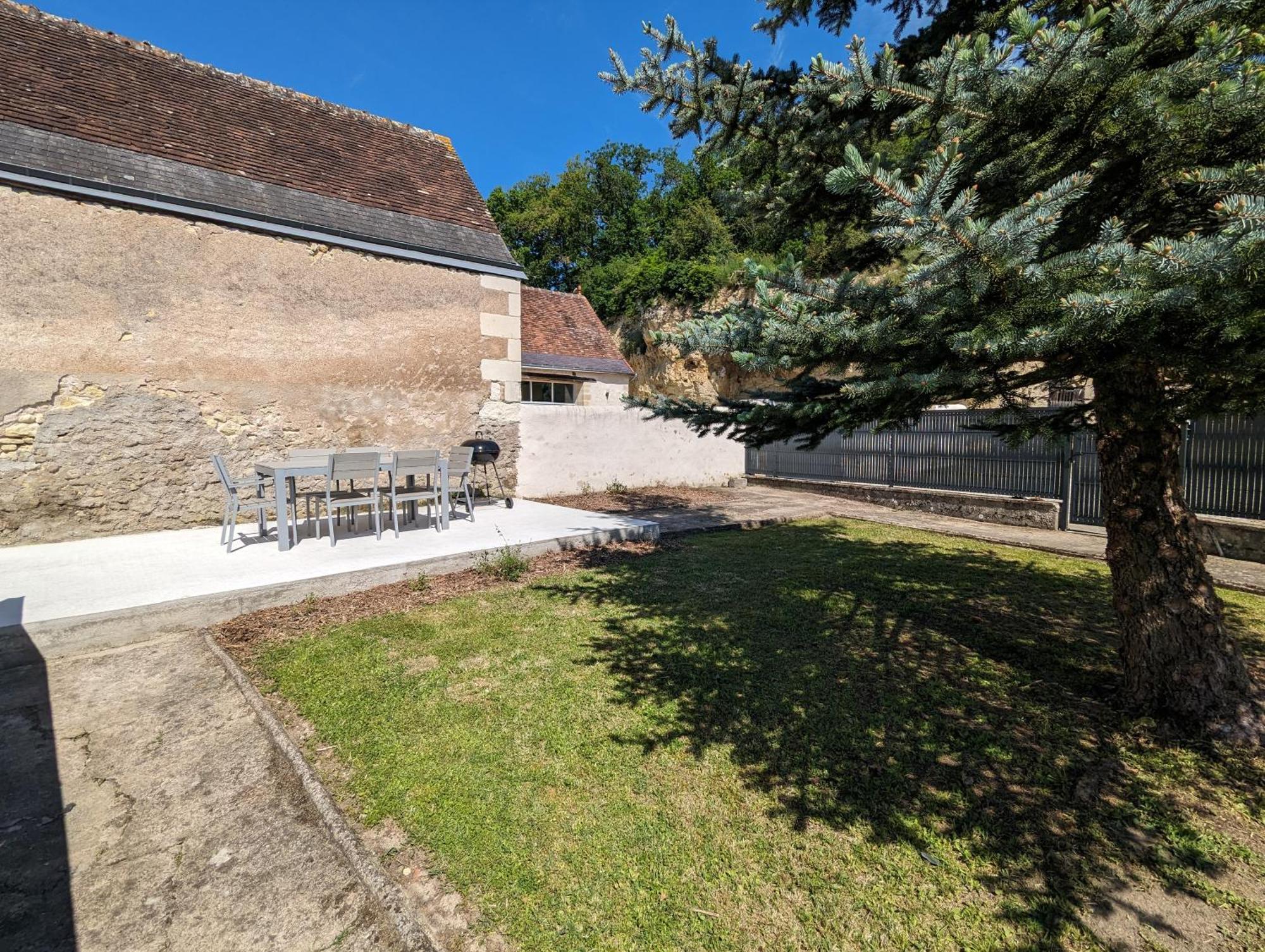 Villa Sur La Route De Chenonceau La Croix-en-Touraine Exterior foto